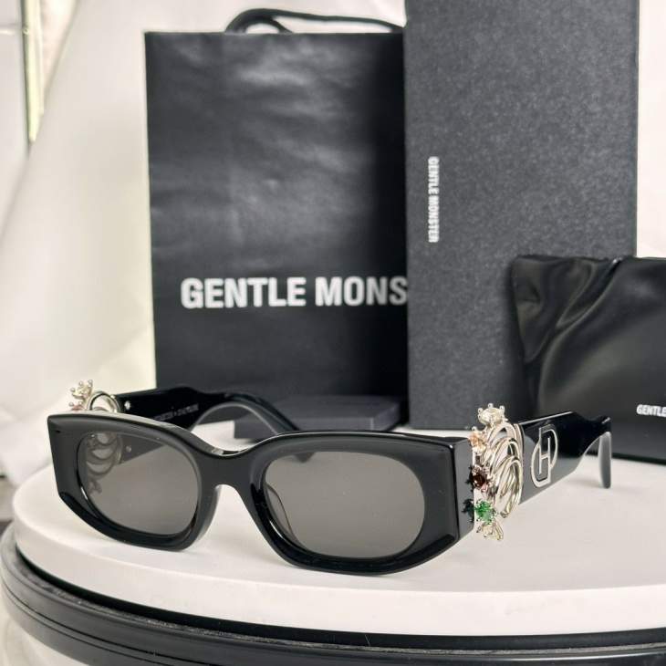 Picture of Gentle Monster Sunglasses _SKUfw66177831fw